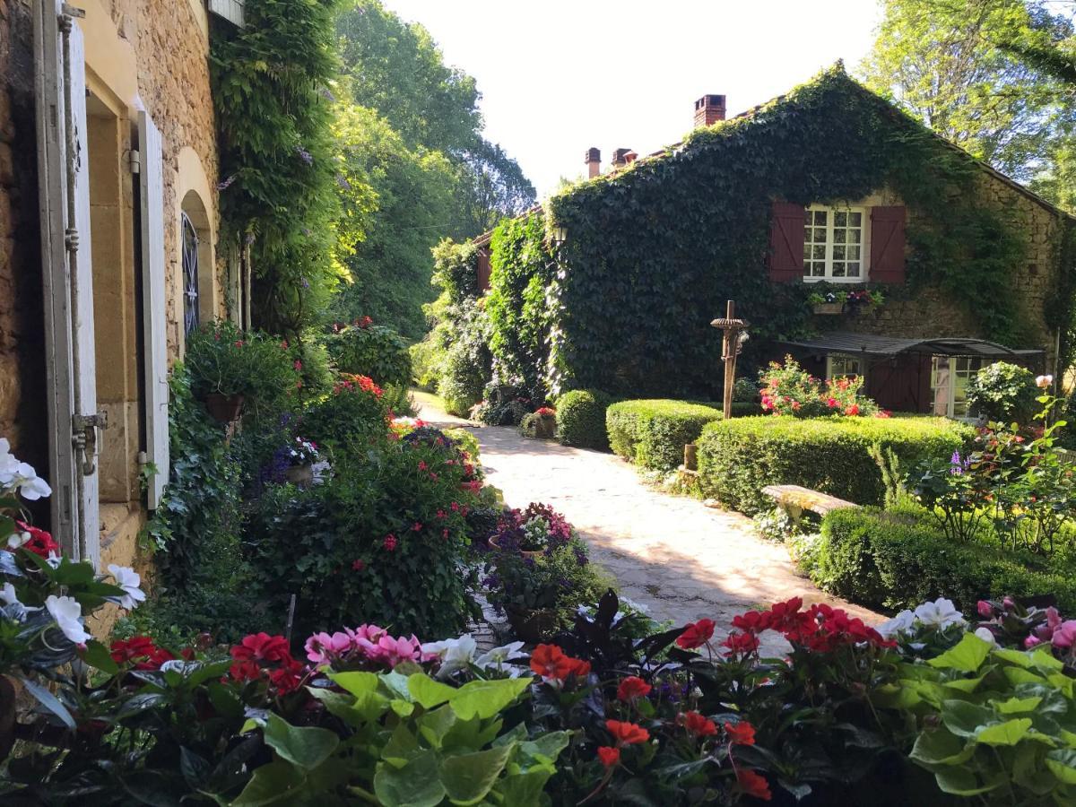 Bed & Breakfast Le Moulin Neuf Saint-Alvère Dış mekan fotoğraf