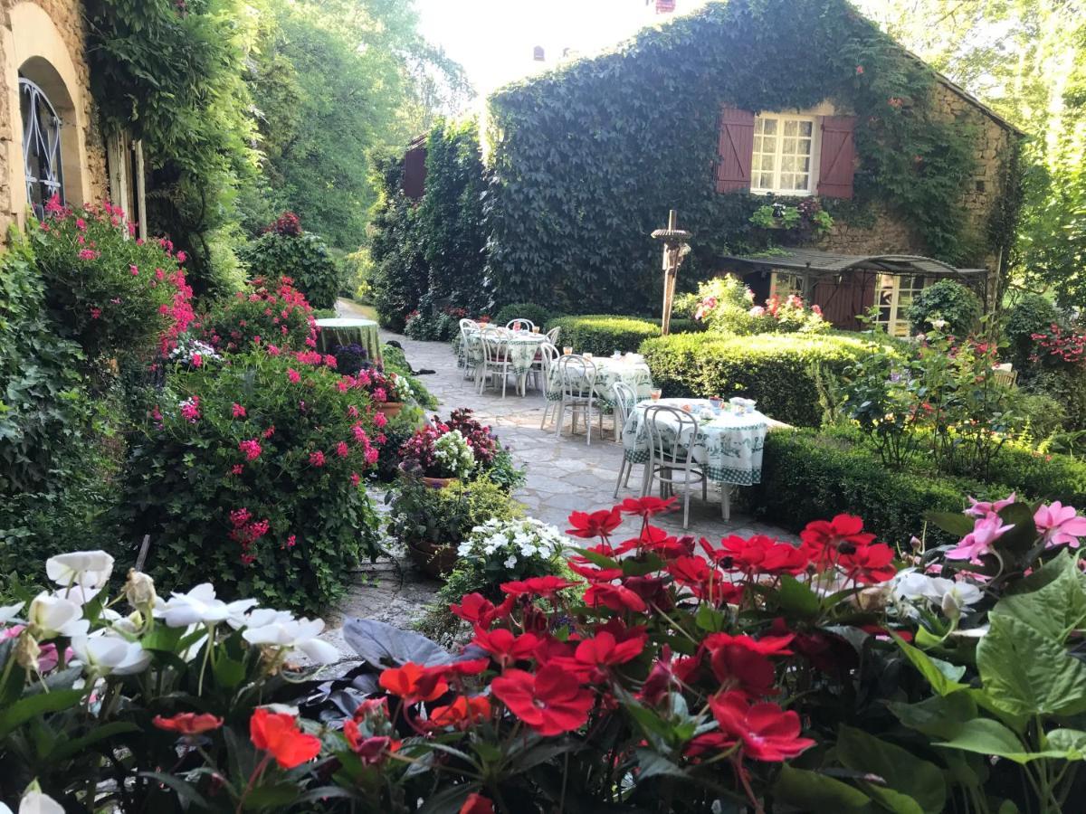 Bed & Breakfast Le Moulin Neuf Saint-Alvère Dış mekan fotoğraf