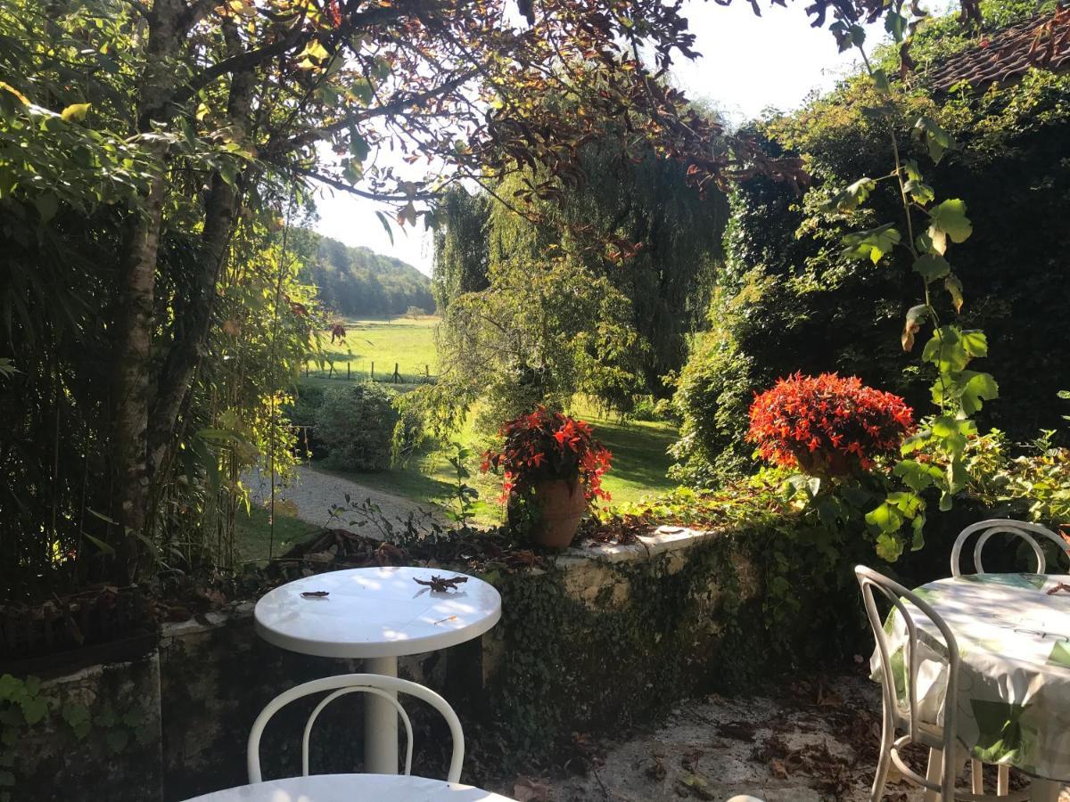 Bed & Breakfast Le Moulin Neuf Saint-Alvère Dış mekan fotoğraf
